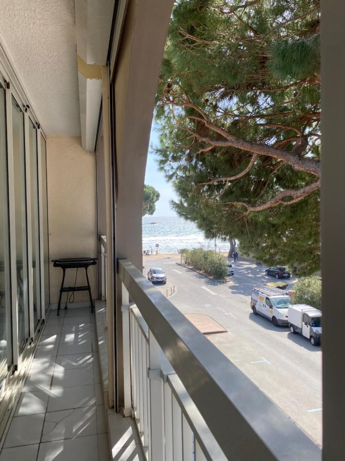 Superbe Appartement Cosy Vue Mer Pieds Dans L'Eau キャバレール・シュル・メール エクステリア 写真