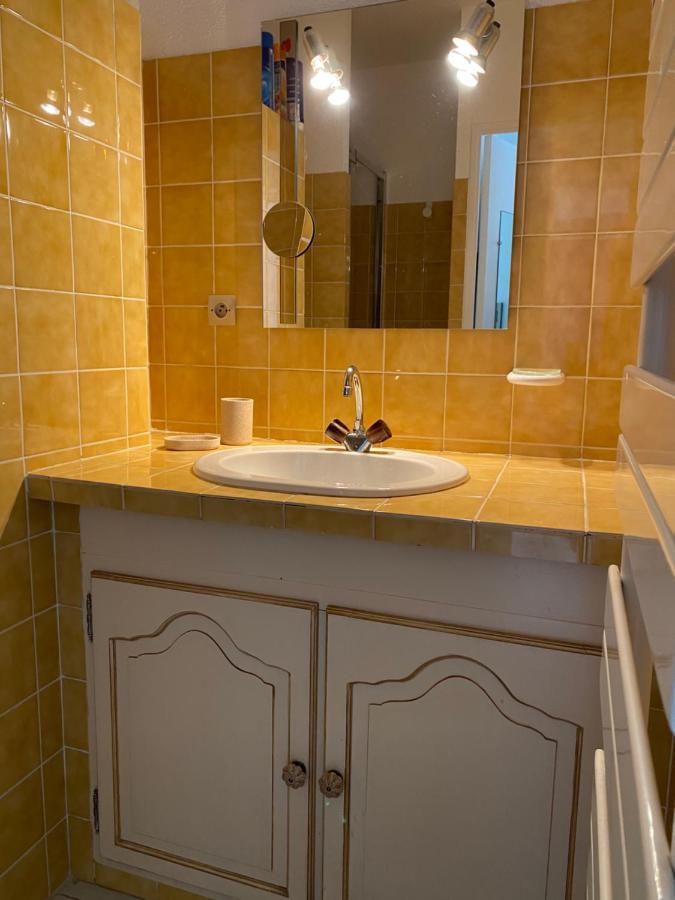 Superbe Appartement Cosy Vue Mer Pieds Dans L'Eau キャバレール・シュル・メール エクステリア 写真