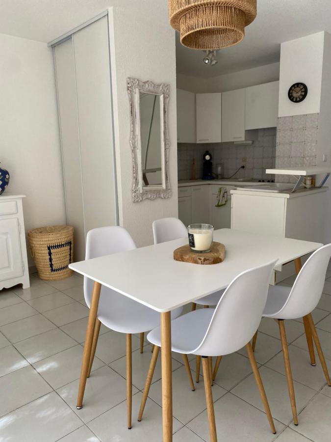 Superbe Appartement Cosy Vue Mer Pieds Dans L'Eau キャバレール・シュル・メール エクステリア 写真